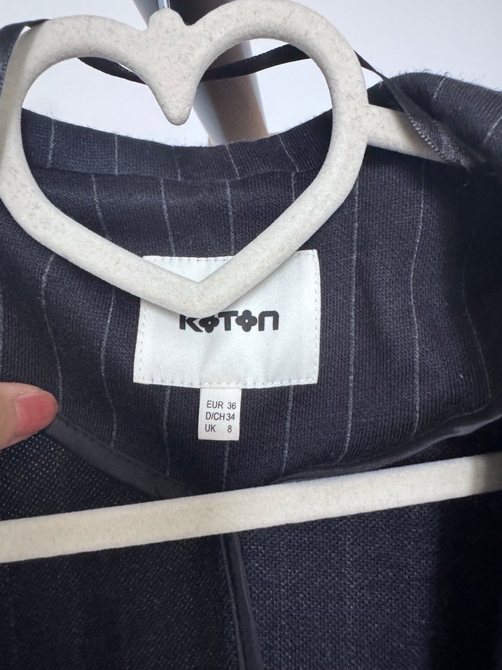 Düğmeli Gri Çizgili Kadın Blazer Ceket - Görsel 2