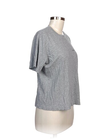 H&M H&M T-shirt %70 İndirimli.