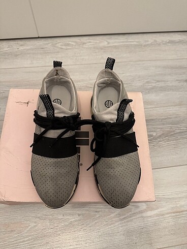 Elle spor ayakkabı - Görsel 6