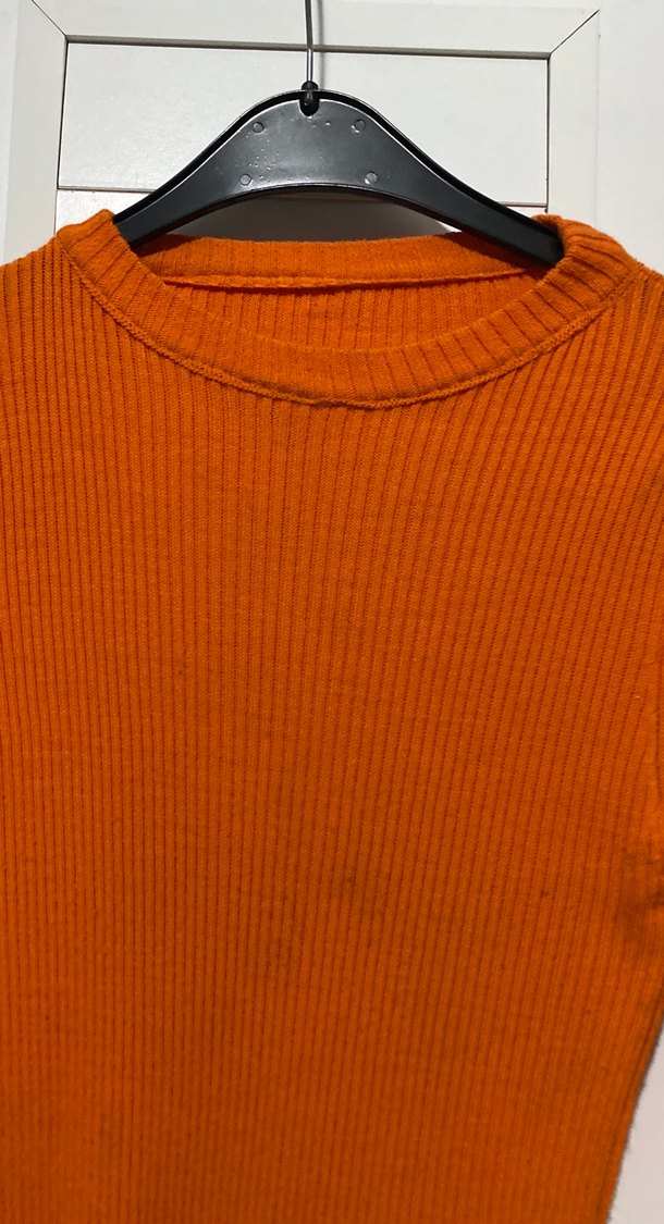 Turuncu Nakışlı Örme Kadın Bluz - Görsel 3