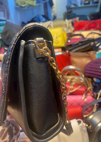 Kilitli Siyah Deri Kadın Çanta - Görsel 2