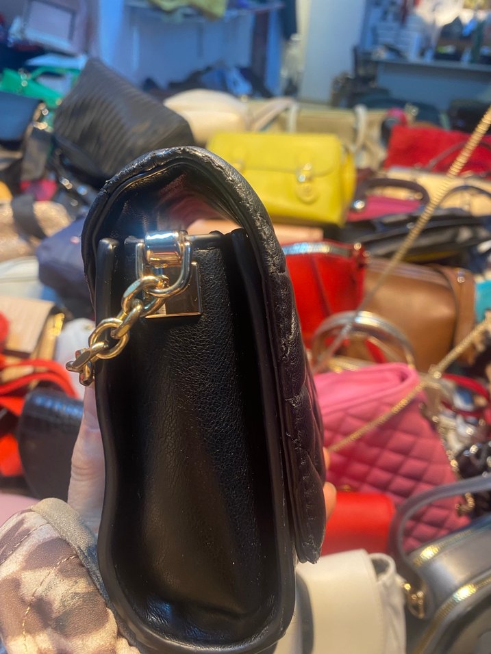 Kilitli Siyah Deri Kadın Çanta - Görsel 3