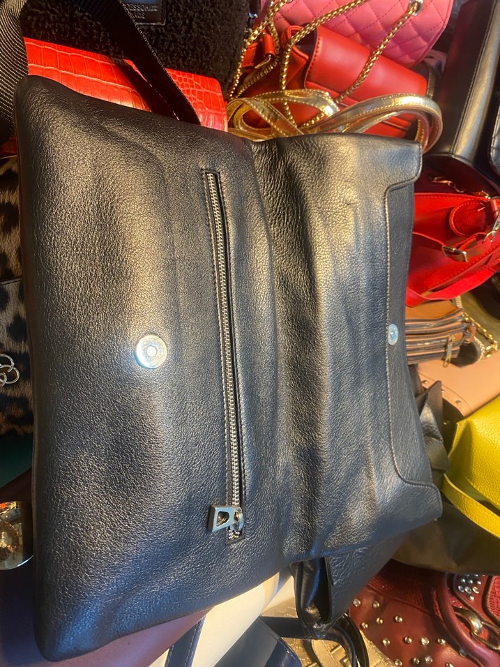 Siyah Deri Fermuarlı Kadın Portföy Çanta - Görsel 3