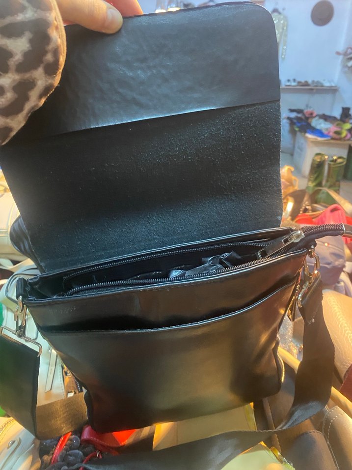 Hugo Boss Siyah Erkek Omuz Çantası - Görsel 4