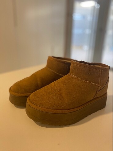 Ugg 36