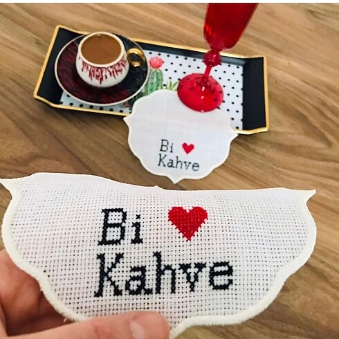  Beden beyaz Renk Kaneviçe sunumluk elemeği