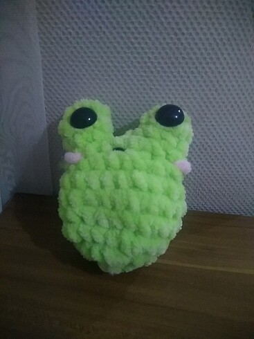 Kurbağa amigurumi 