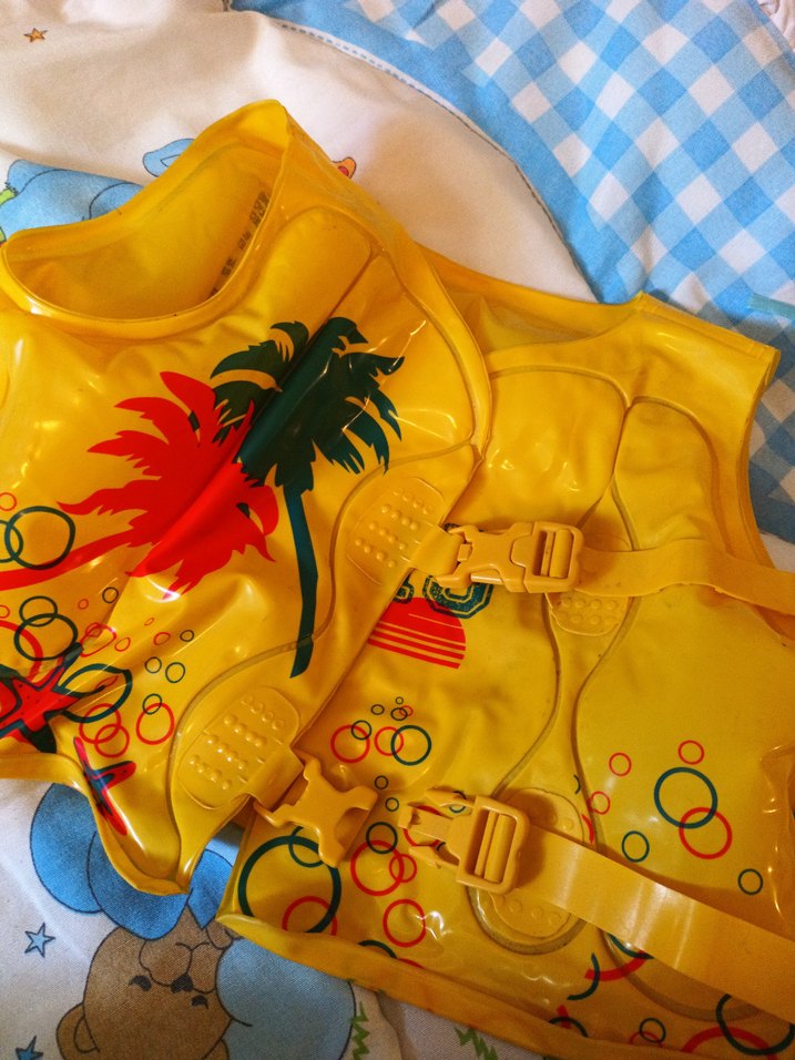 Renkli şişme yelek - Görsel 2