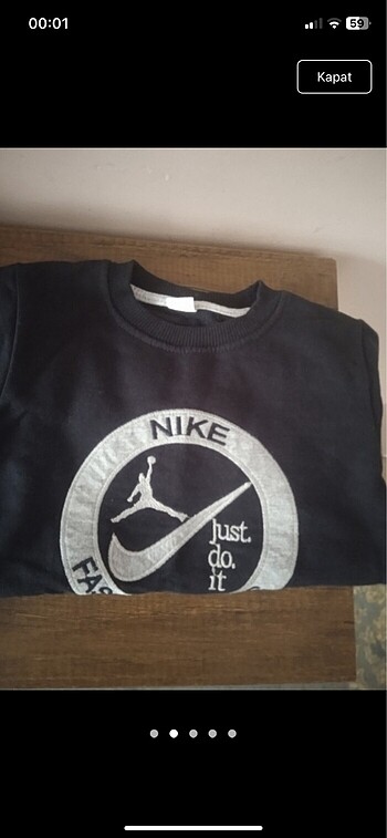 Nike Yeni etiketli hiç giyilmemiştir 5/6 yazıyor ama beden olarak dah