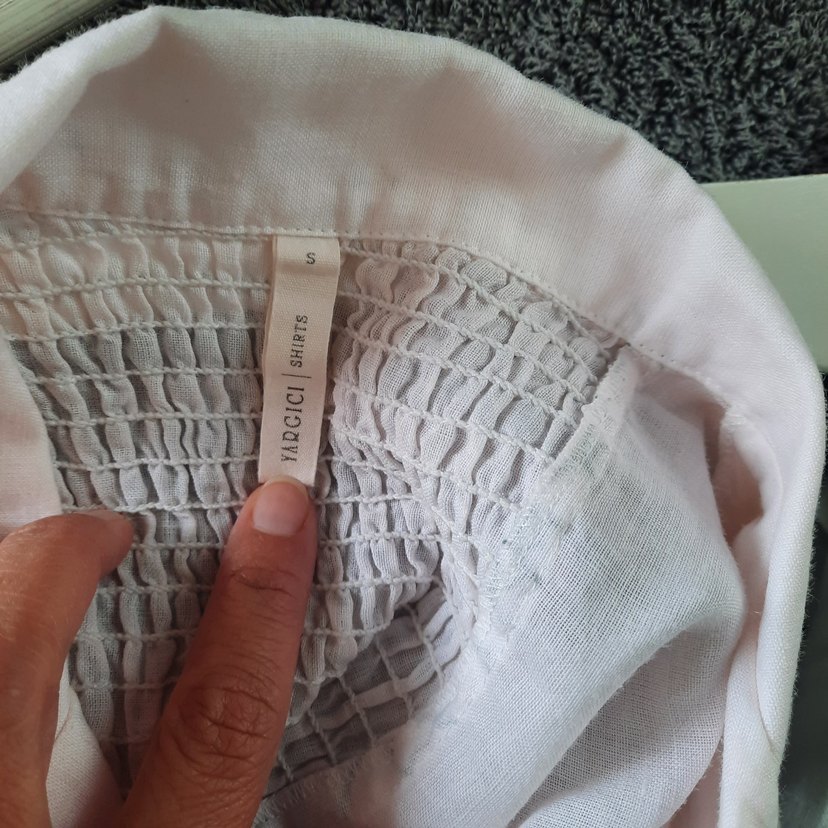 Düğmeli Beyaz Keten Kadın Gömlek - Görsel 2