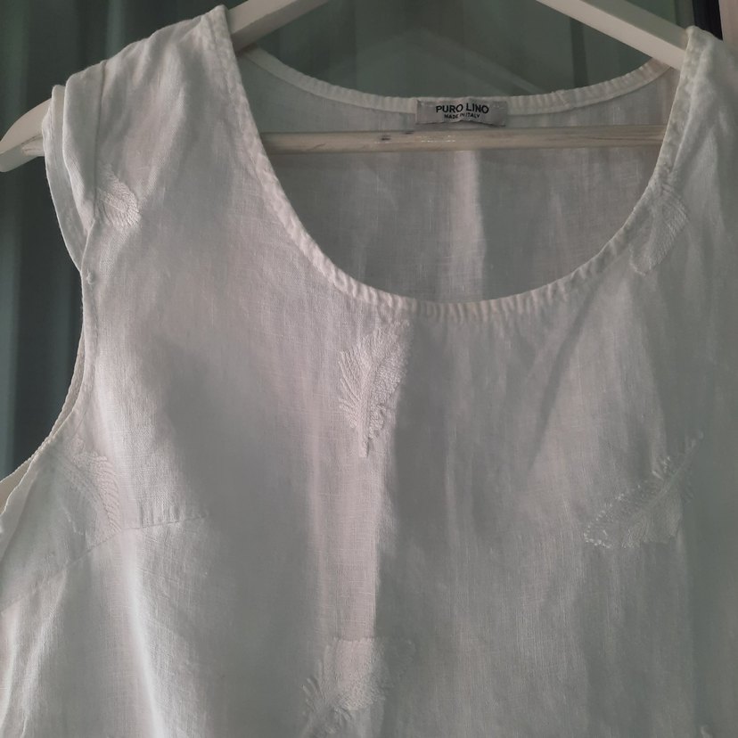 Kadın Beyaz Kolsuz Keten Bluz - Görsel 4