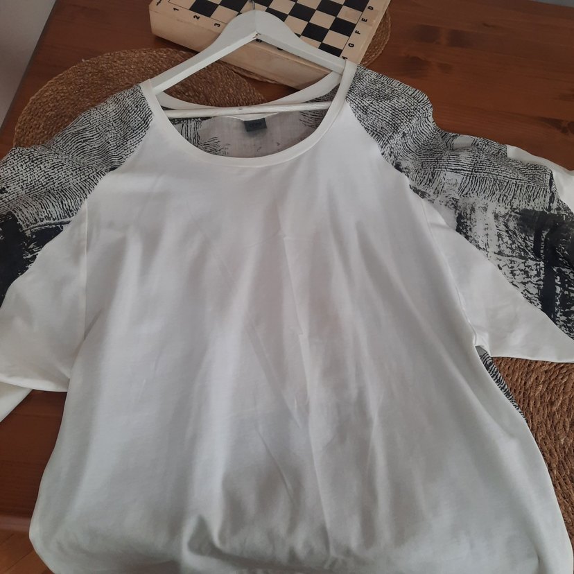 Beyaz Baskılı Salaş Kadın Bluz crea marka - Görsel 3