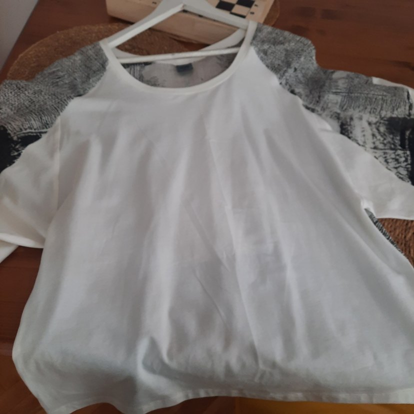 Beyaz Baskılı Salaş Kadın Bluz crea marka - Görsel 2