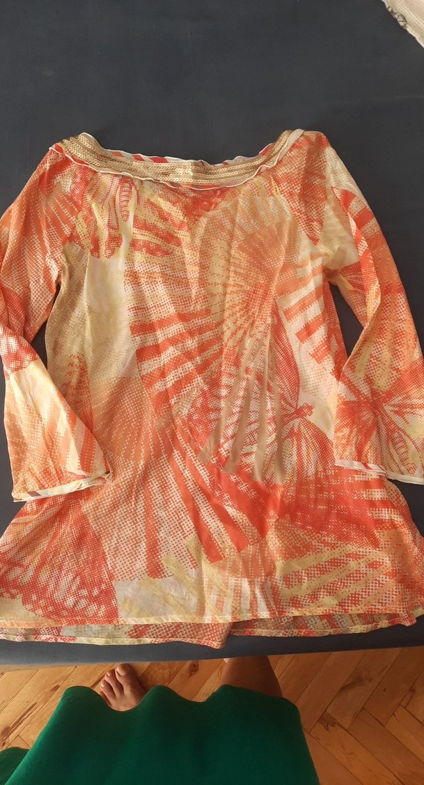 Bej Parlak Batik Desenli Tunik - Görsel 2