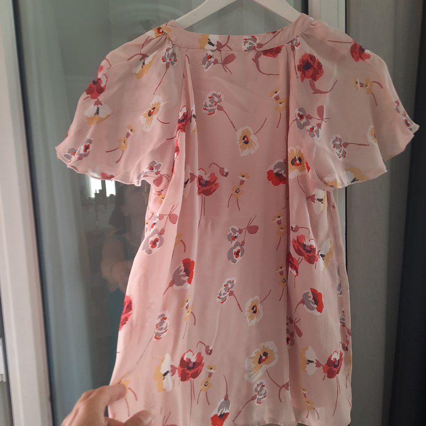 Pembe V Yaka Kısa Kollu Bluz - Görsel 4