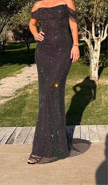 40 Beden Yalnızca Bir Kez Giyildi,Göz Alıcı Taşlı Abiye