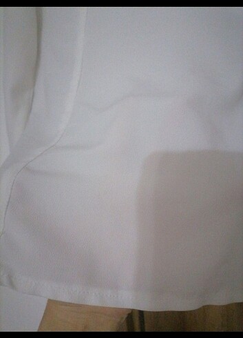 m Beden Sade kırık beyaz gömlek 
