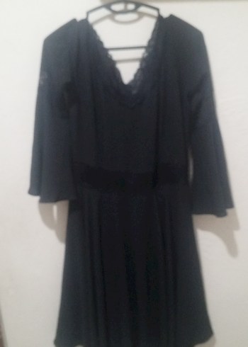 Siyah V Yaka Midi Gotik Elbise