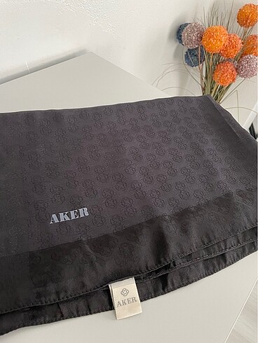Aker şal