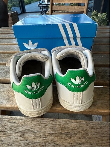 22 Beden beyaz Renk Erkek bebek Adidas spor ayakkabi