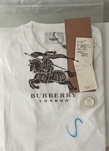 Burberry tişört 