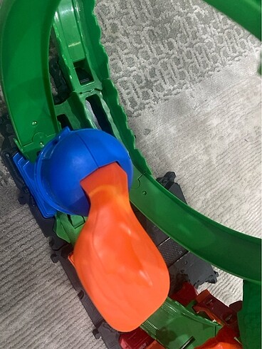 Hot Wheels Hotwhells ejderha pisti
