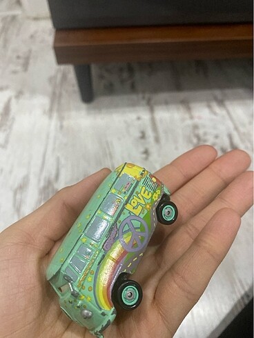  Disney pixar minibüs