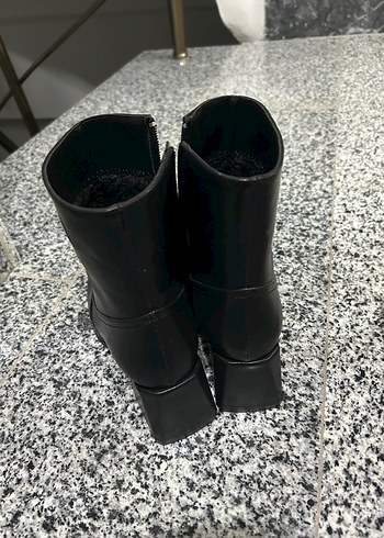 Siyah Rugan Stiletto Topuklu Kadın Bot - Görsel 4