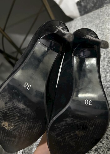 Siyah Süet Topuklu Kadın Ayakkabı - Görsel 3