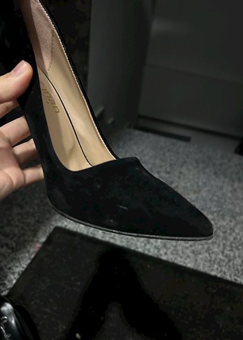 Siyah Süet Topuklu Kadın Ayakkabı - Görsel 5