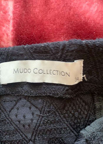 Şık dantel detaylı siyah saten mini etek - Görsel 4