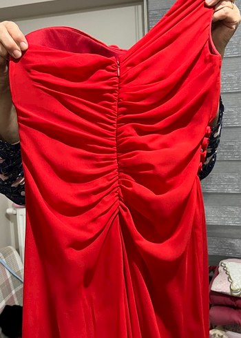 Kırmızı Drapeli Uzun Straplez Abiye Elbise - Görsel 6