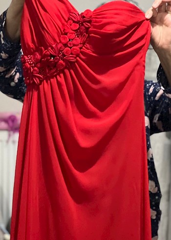 Kırmızı Drapeli Uzun Straplez Abiye Elbise - Görsel 5