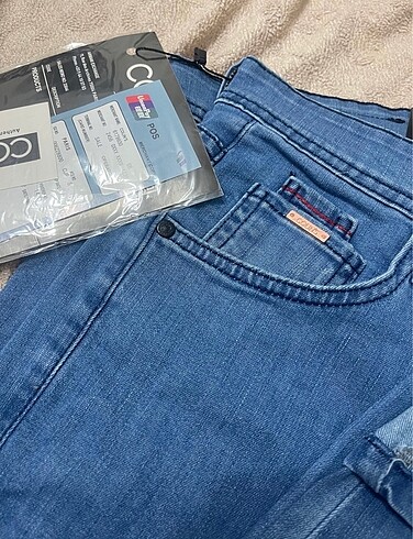 Colins jeans