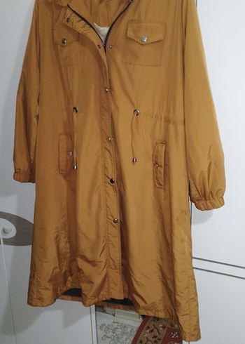 Kapüşonlu içi kürklü mont - Görsel 9