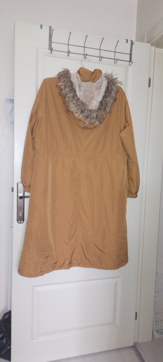 Kapüşonlu içi kürklü mont - Görsel 2