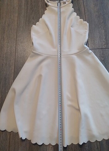 xs Beden ten rengi Renk H&M 34/XS Beden ???? Elbise Yeni Gibi