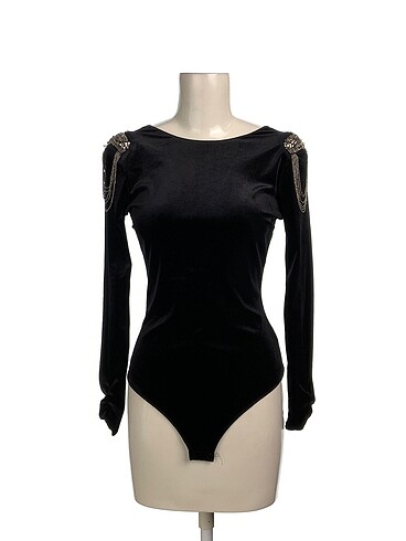 Zara Bluz %70 İndirimli.