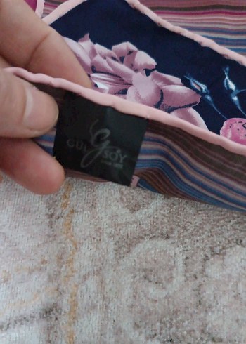 Çiçek Desenli Dantel Detaylı Çok Renkli Kadın eşarp - Görsel 3