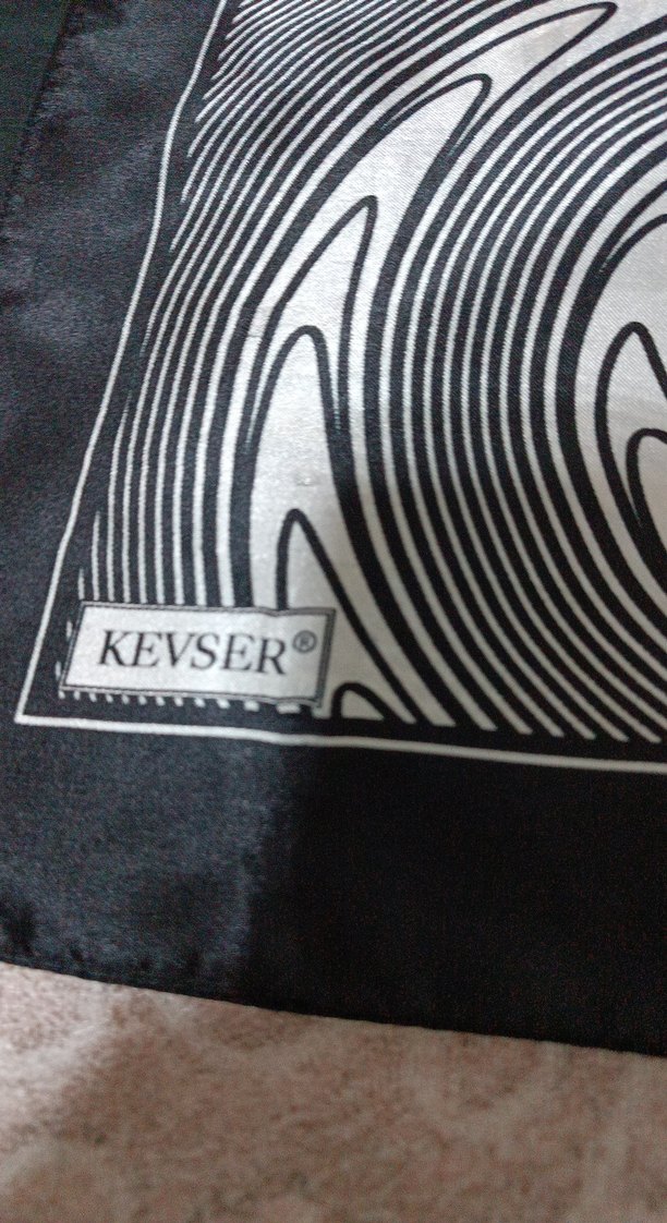 Kadın Siyah Desenli eşarp - Görsel 4