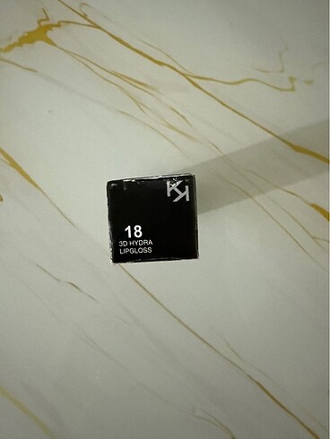 Kiko Kiko glos no 18
