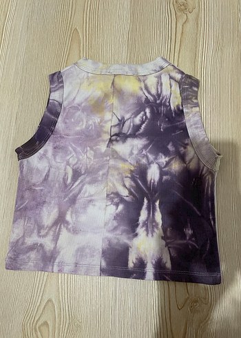 l Beden Mor Batik Düğmeli Kolsuz Üst