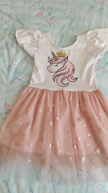 Unicorn yıldızlı elbise
