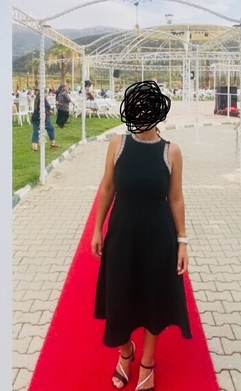 38 Beden siyah Renk Trendyol milla midi elbise