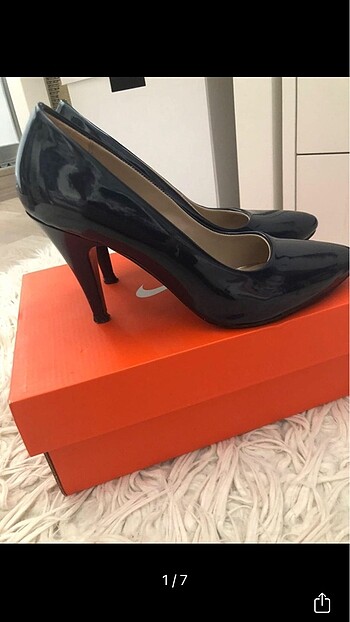 Lacivert stiletto