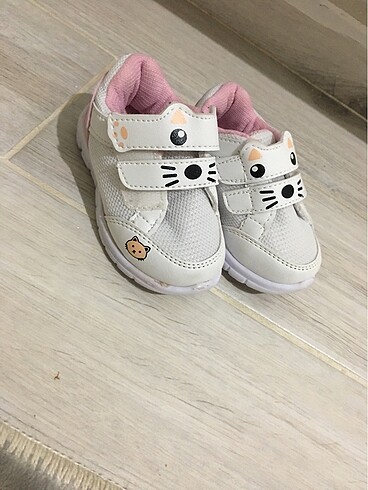 21 Beden beyaz Renk Kız bebek ayakkabı
