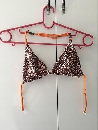 Bikini üstü