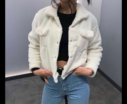 Beyaz peluş ceket