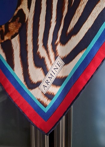 ARMİNE İPEK EŞARP - Görsel 2