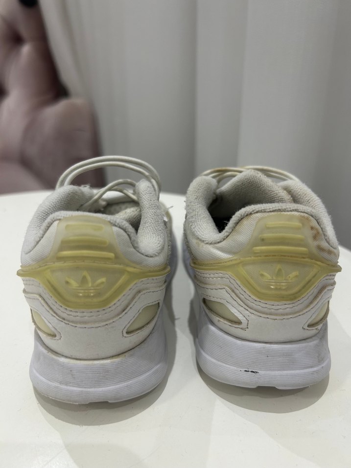 Çocuk Beyaz Adidas Spor Ayakkabı - Görsel 3